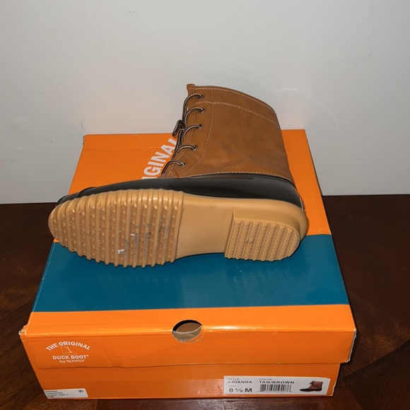 The Original Duck Boot - Picture 3 of 3